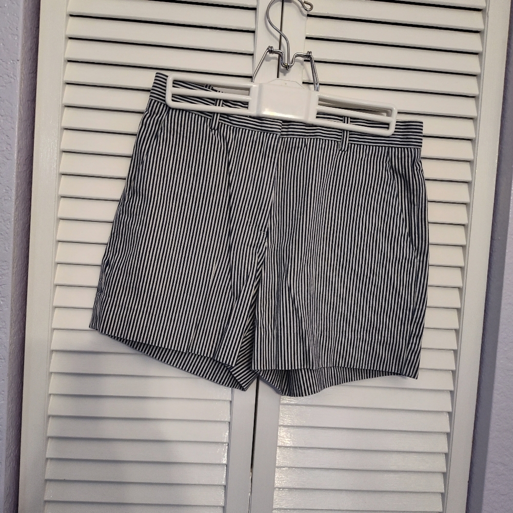 Gap tailored shorts